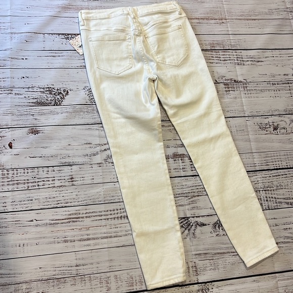 NWT Free People Spring White Slim Jeans Size 26W - Picture 2 of 6